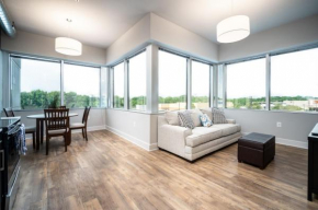 Stylish & Relaxing Apt~Long Term Stays Available